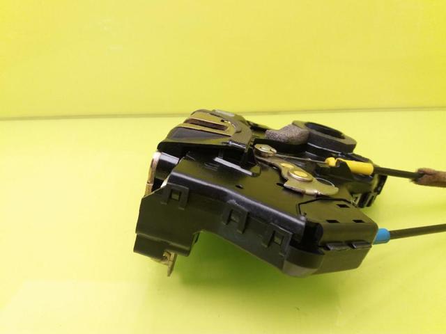 6904002151 TOYOTA Cerradura  en stock Gandía