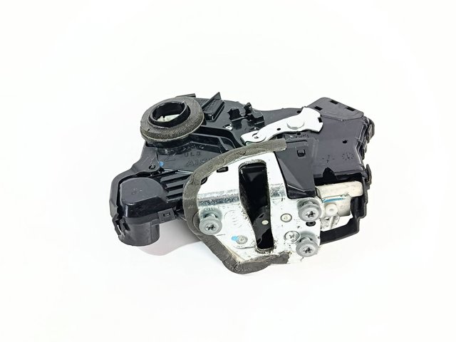 TOYOTA 6904002210 Cerradura  en stock Terrassa