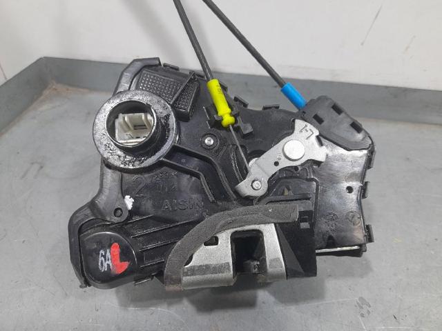 TOYOTA 6904002210 Cerradura  en stock Salamanca