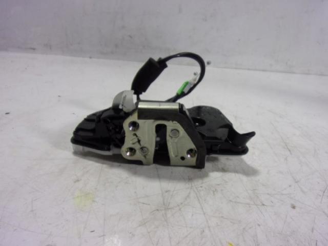 Cerradura delantera izquierda para Toyota Hilux (GUN12, GUN13)
