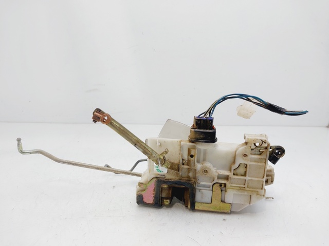 Cerradura de puerta Toyota Avensis  (1997-2003)