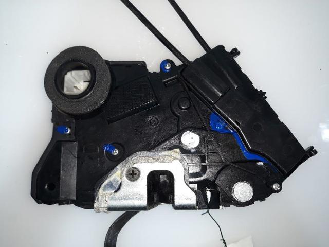 Cerradura de puerta delantera izquierda Toyota Yaris  (SP90)