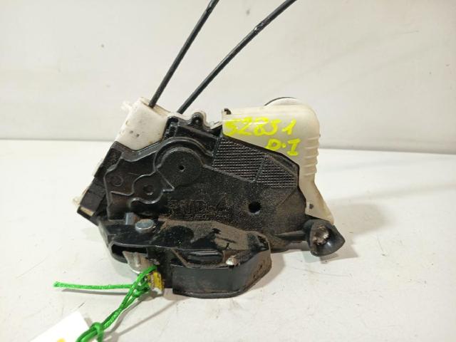 690400D140 Cerradura de puerta delantera izquierda  comprar en Pontevedra