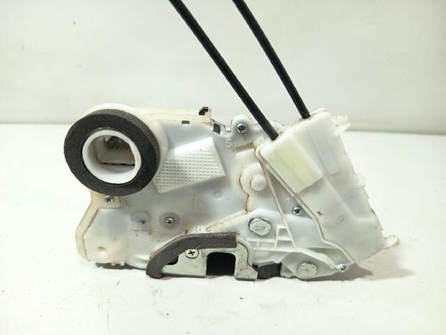 690400D140 Cerradura de puerta delantera izquierda  comprar en Reus