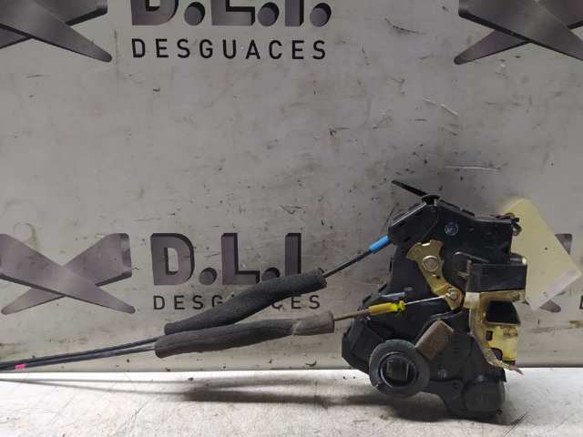 6904033232 TOYOTA Cerradura  en stock Huelva
