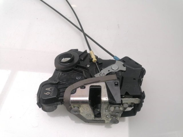 6904042241 TOYOTA Cerradura de puerta delantera izquierda  comprar en Oviedo