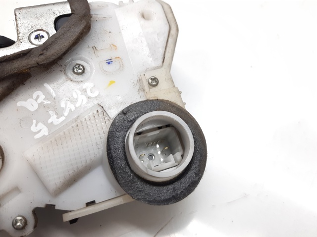 TOYOTA 6904052340 Cerradura de puerta delantera izquierda  disponible España