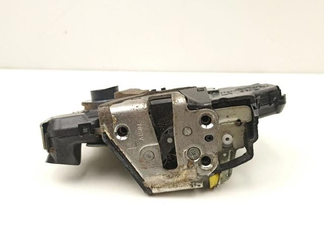 6904053100 TOYOTA Cerradura  en stock Gandía