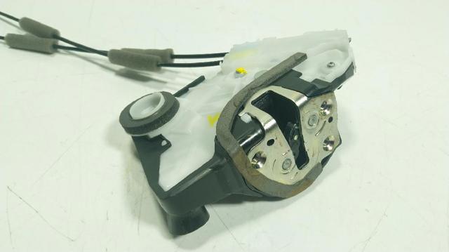 Cerradura de puerta delantera izquierda Toyota Yaris P21