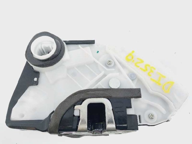 Cerradura de puerta delantera izquierda Toyota Yaris P21