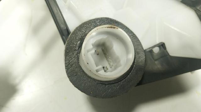 Cerradura de puerta delantera izquierda Toyota Yaris P21