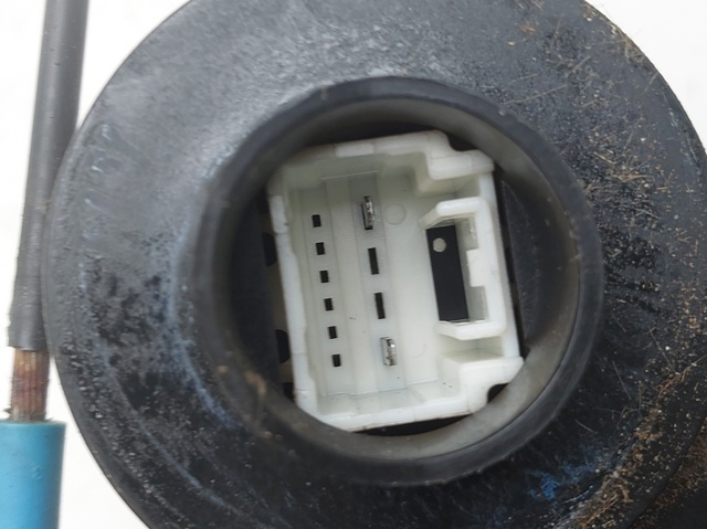 TOYOTA 6905002102 Cerradura de la puerta trasera derecha  disponible Lugo