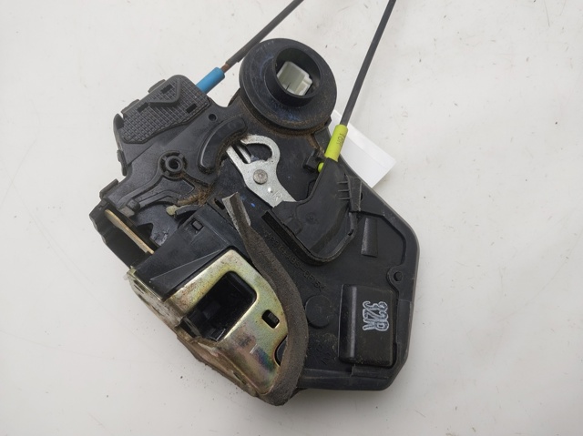 6905002102 TOYOTA Cerradura de la puerta trasera derecha  comprar en Jaén