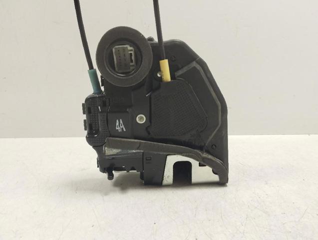 690500F030 TOYOTA Cerradura de la puerta trasera derecha  comprar en Oviedo