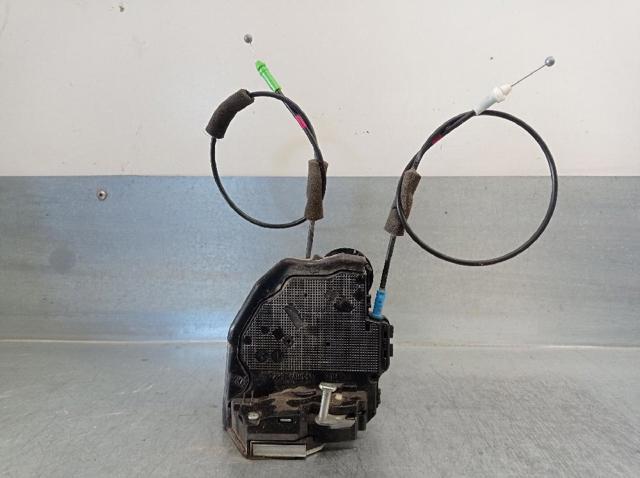 6905033120 TOYOTA Cerradura de la puerta trasera derecha  en stock Gandía
