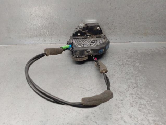 6905033120 TOYOTA Cerradura de la puerta trasera derecha  comprar en Oviedo