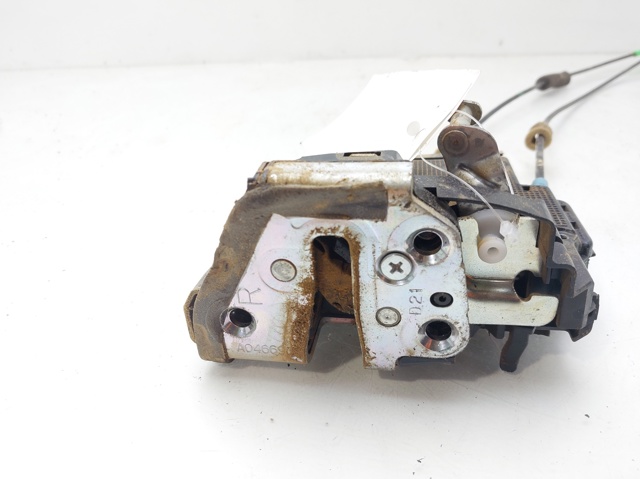 6905033120 TOYOTA Cerradura de la puerta trasera derecha  comprar en Jaén