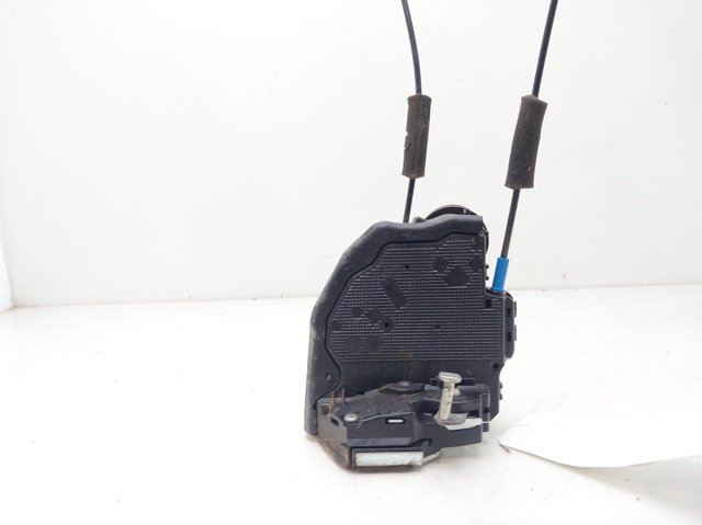 6905033120 TOYOTA Cerradura de la puerta trasera derecha  disponible Ourense