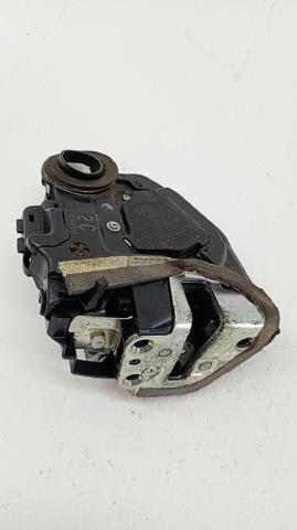 6905042021 Cerradura de la puerta trasera derecha  en stock Granada