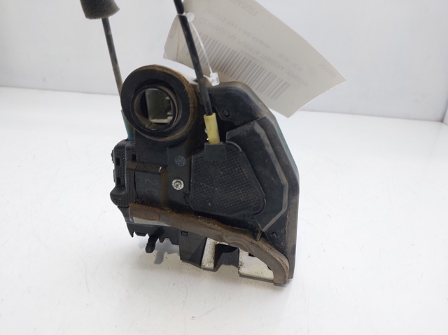 6905042021 TOYOTA Cerradura de la puerta trasera derecha comprar Bilbao