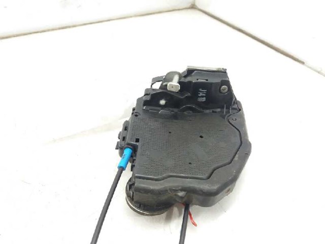 6905042021 TOYOTA Cerradura de la puerta trasera derecha  comprar en Jaén