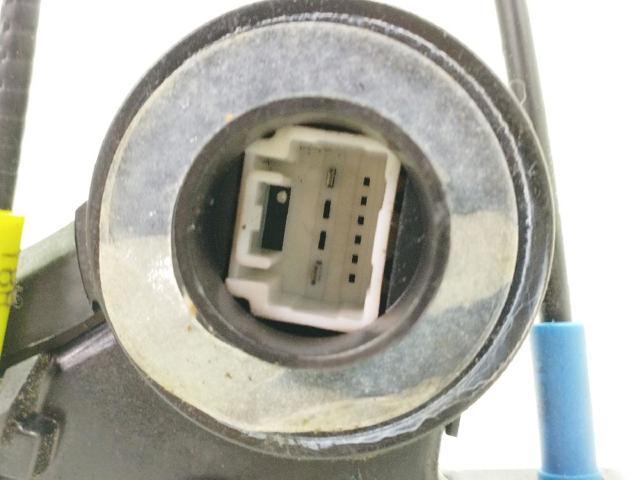6906002102 TOYOTA Cerradura de puerta trasera izquierda  disponible Alicante