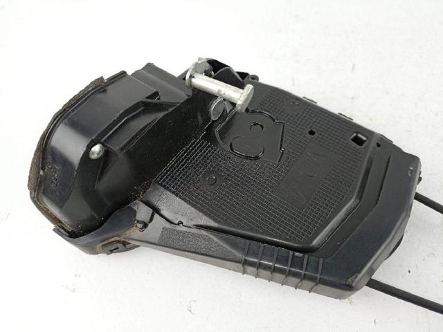 690600D060 Cerradura de puerta trasera izquierda  disponible Utrera