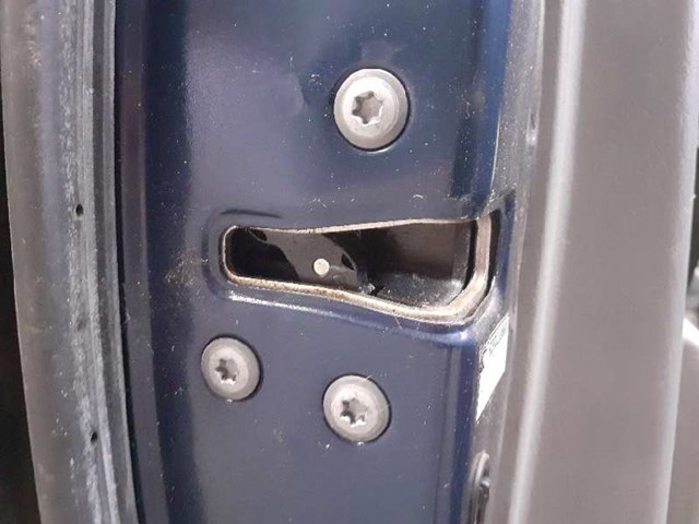 Cerradura puerta trasera izquierda para toyota hilux vii pick-up 3.0 d-4d 4wd (kun26) 1kdftv 690600K040