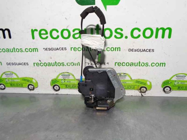 Cerradura de puerta trasera izquierda 6906033111 Toyota/Lexus