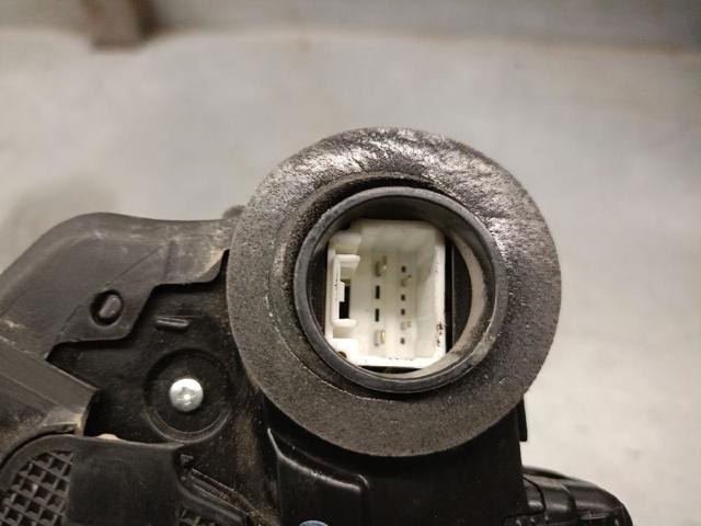 6906033120 TOYOTA Cerradura de puerta trasera izquierda  disponible Vigo