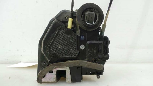 TOYOTA 6906042021 Cerradura de puerta trasera izquierda  comprar en Ponferrada