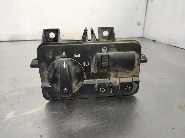 6907948 BMW