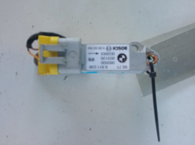 6911038 BMW