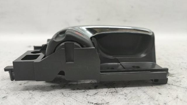 TOYOTA 6920505040B0 Manija interior de puerta delantera derecha  disponible Lugo