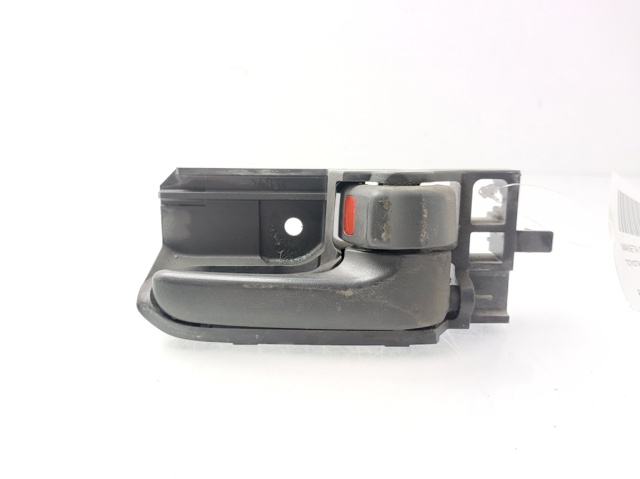 692050D070B3 Manija interior de puerta delantera derecha  comprar en Reus