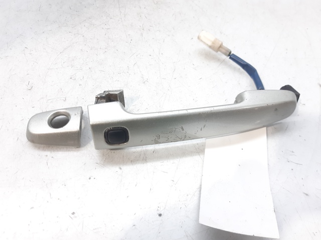 Tirador de puerta exterior delantero derecha 692110D070 Toyota