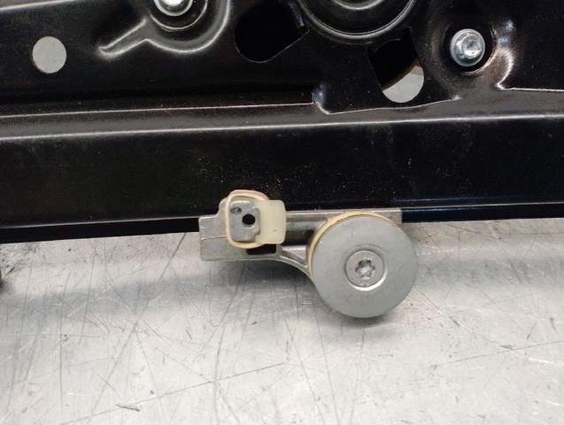 6922320 Motor del elevalunas de la puerta trasera derecha  comprar en Zaragoza
