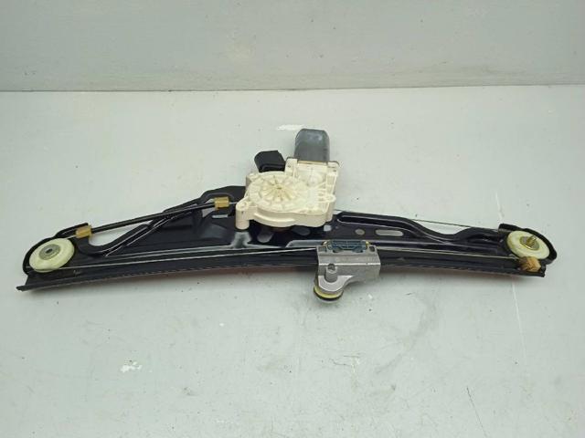 6922320 Motor del elevalunas de la puerta trasera derecha  en stock Sabadell