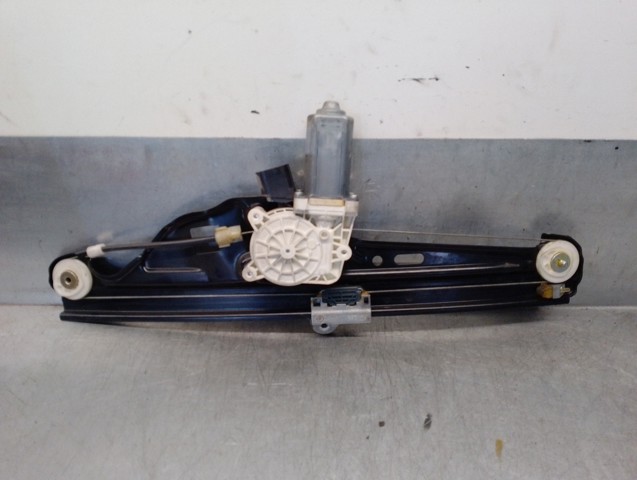 6922320 BMW Motor del elevalunas de la puerta trasera derecha  comprar en Oviedo