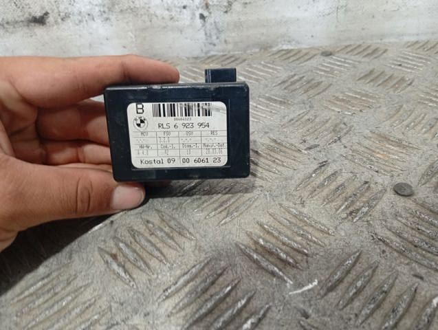 6923954 BMW