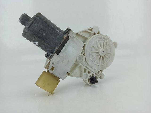 6927027 BMW