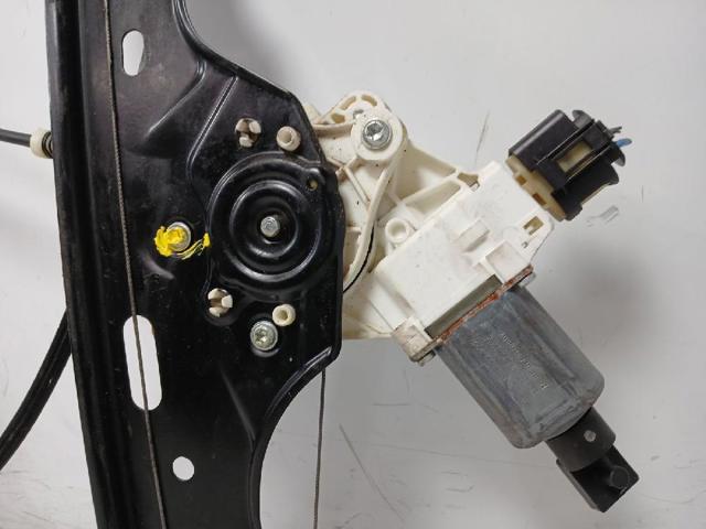 BMW 6927028 Motor del elevalunas de la puerta delantera derecha  disponible Valladolid