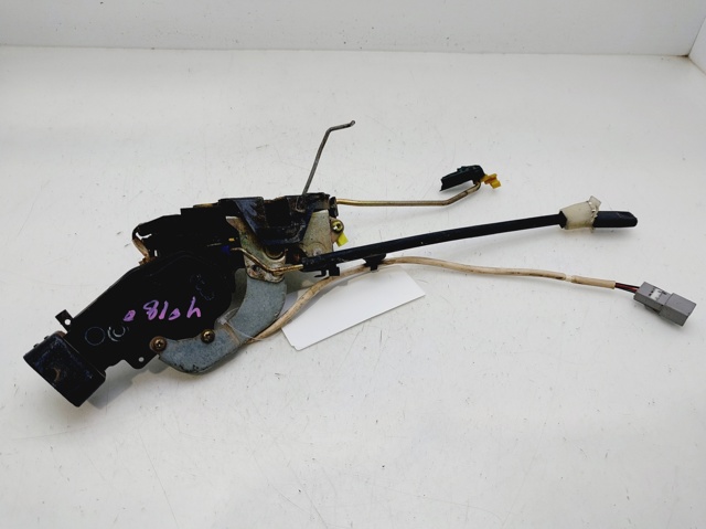 Cerradura de puerta delantera izquierda Toyota Corolla E11