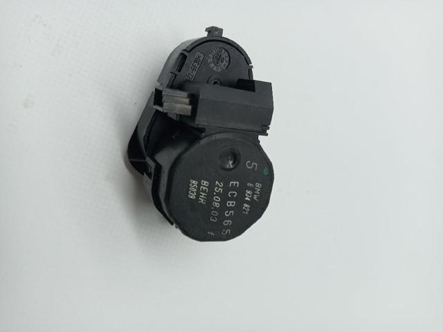 6934821 BMW