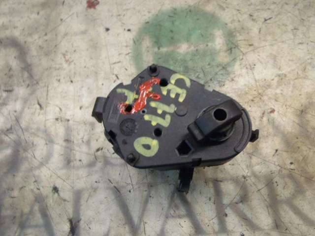 6934821 BMW