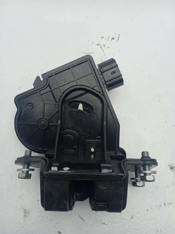6935002080 TOYOTA Cerradura de maletero  en stock Huelva