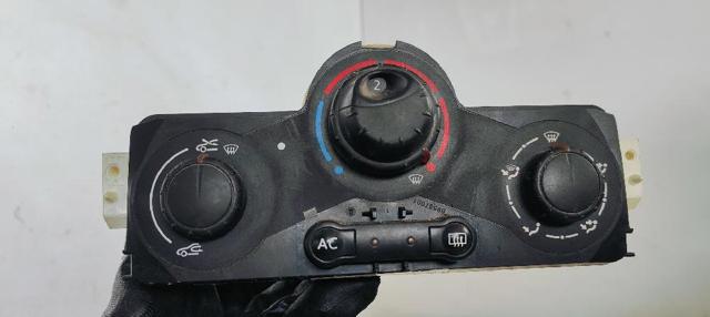 69420001 Unidad de control aire acondicionado  en stock Granada