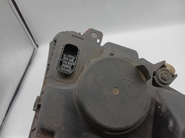 Faro derecho Iveco Daily 4