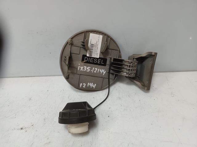 695102S000 Tapa exterior de la gasolina  en stock Sabadell