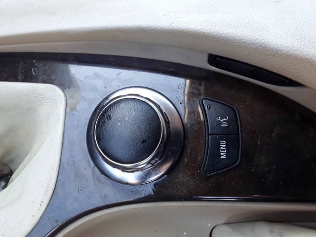 6963051 BMW
